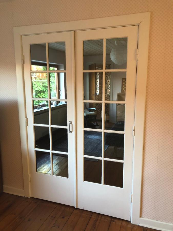 Retro Bolig - Fyldt Med Hygge! Ingen Luksus Lägenhet Kolind Exteriör bild