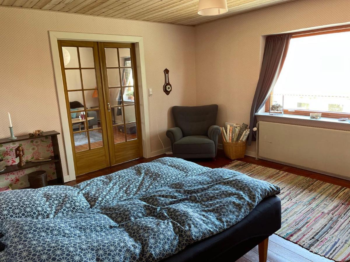Retro Bolig - Fyldt Med Hygge! Ingen Luksus Lägenhet Kolind Exteriör bild