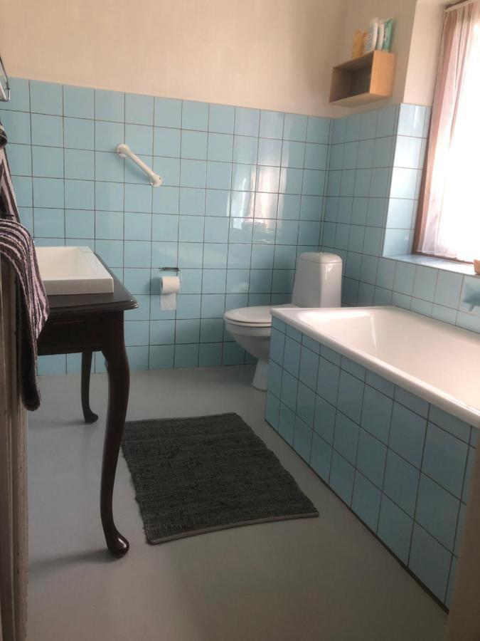 Retro Bolig - Fyldt Med Hygge! Ingen Luksus Lägenhet Kolind Exteriör bild