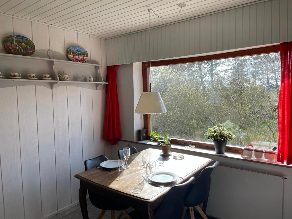 Retro Bolig - Fyldt Med Hygge! Ingen Luksus Lägenhet Kolind Exteriör bild
