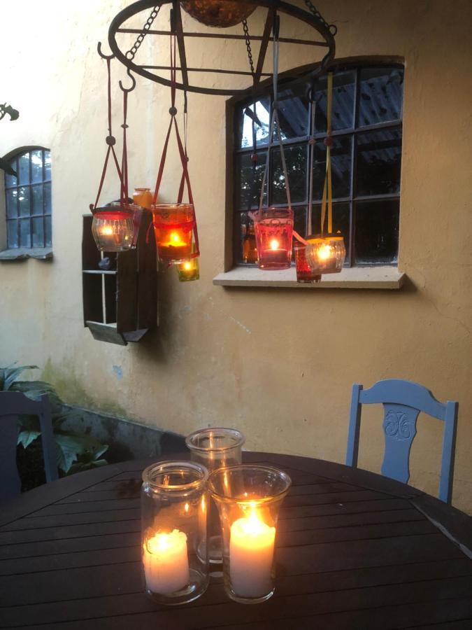 Retro Bolig - Fyldt Med Hygge! Ingen Luksus Lägenhet Kolind Exteriör bild